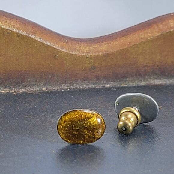Elegant Gold Glitter Stud Earrings with Brass Post, Chic and Timeless Design - Picture 9 of 10